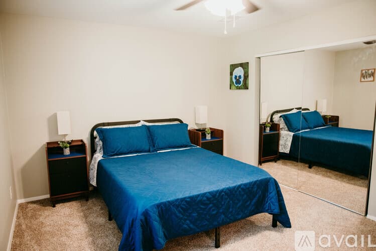 Jacksonville House: 19 Del Tara Dr