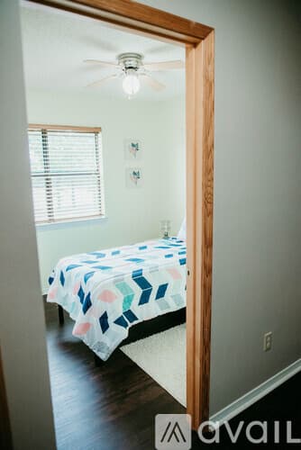 Sherwood House: 101 Bearskin Dr