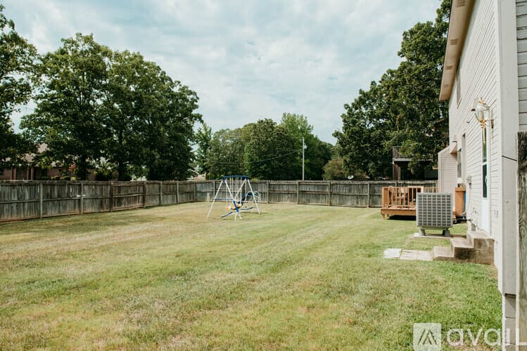 Sherwood House: 101 Bearskin Dr