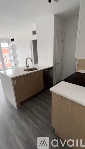 Lowell Apartment: 160 Middlesex Street