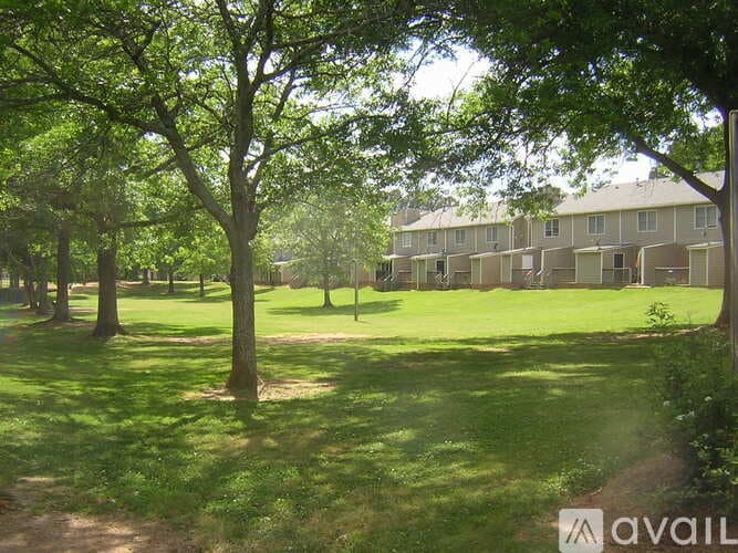 Snellville Apartment: 2110 Kings Gate Cir SW