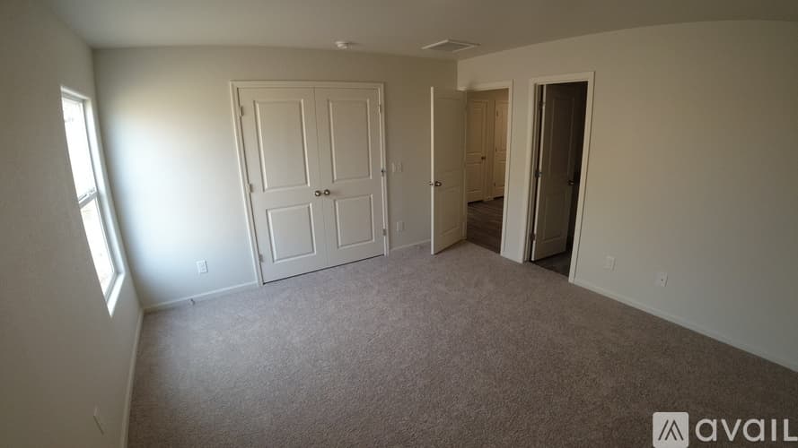 Bullhead City House: 2412 Sandpiper Dr