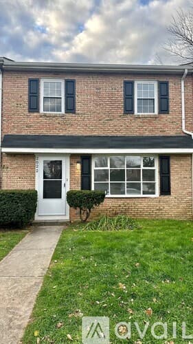 Wyomissing House: 2022 Hale Court