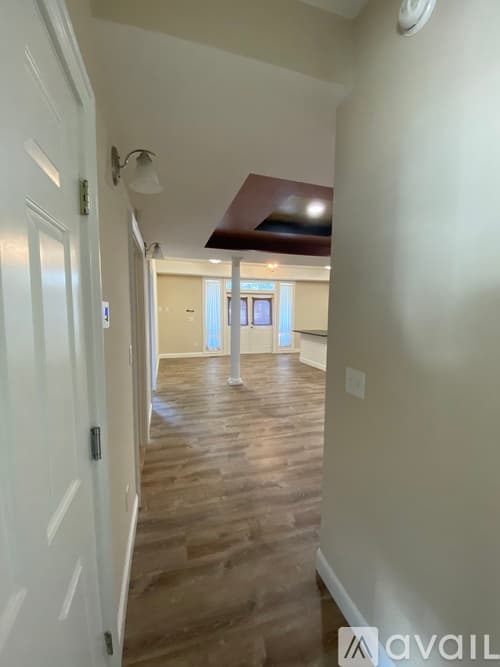 Griswold Apartment: 1 Brown Ave