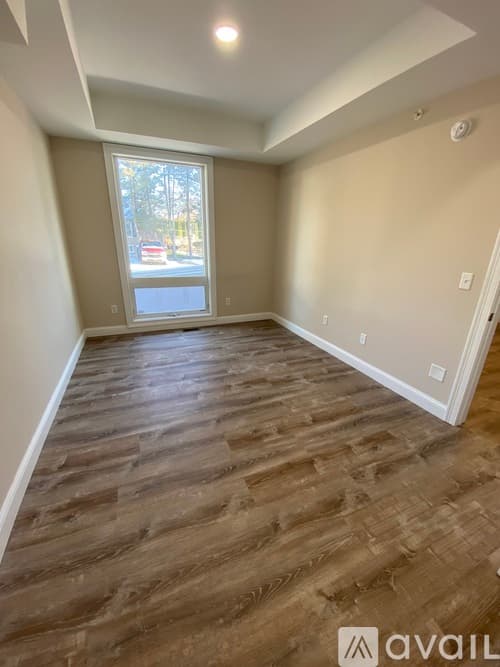 Griswold Apartment: 1 Brown Ave