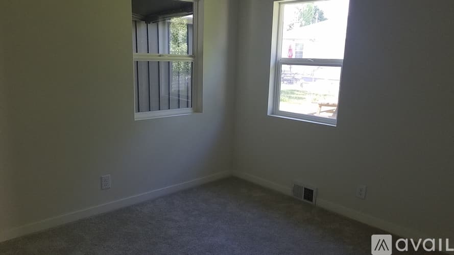 Rapid City House: 4224 W Chicago St