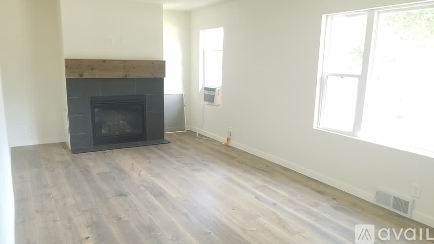 Rapid City House: 4224 W Chicago St