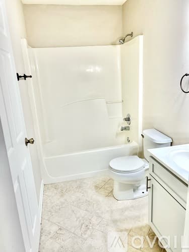 Tallahassee Townhome: 2946 Capital Park Dr