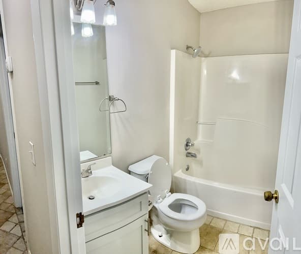 Tallahassee Townhome: 2946 Capital Park Dr