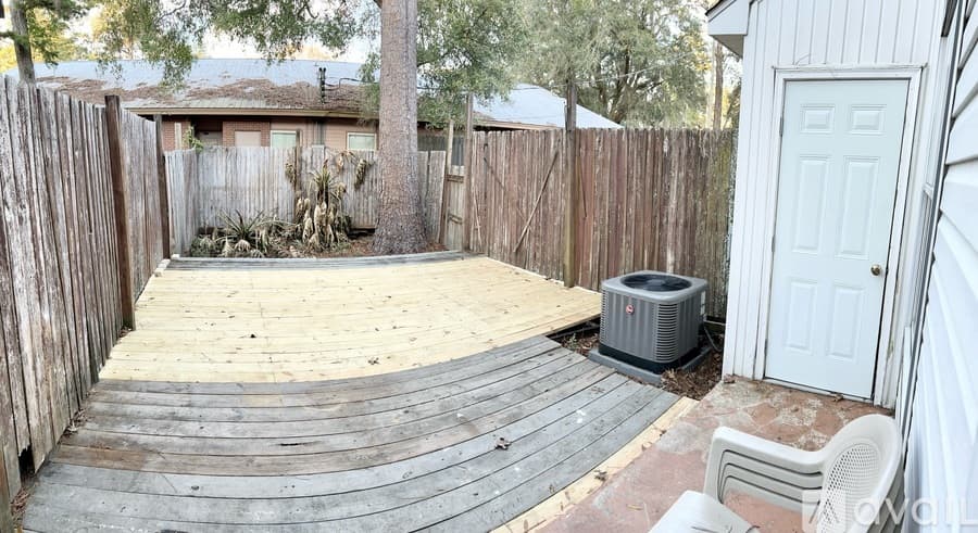Tallahassee Townhome: 2946 Capital Park Dr