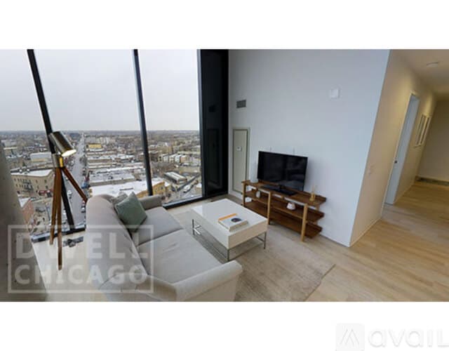 Chicago Apartment: 2733 W Belden