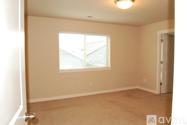 Camas House: 3138 Northwest 47th Drive