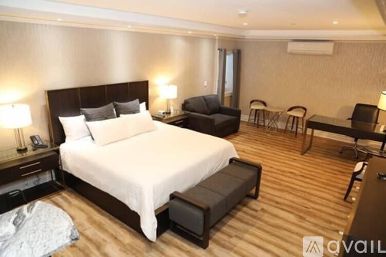Norwalk Apartment: 99 East Avenue
