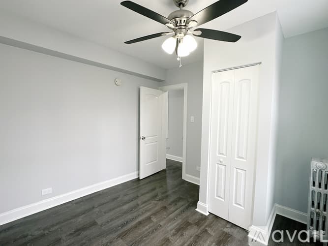 Chicago Apartment: 1521 W Sherwin Ave