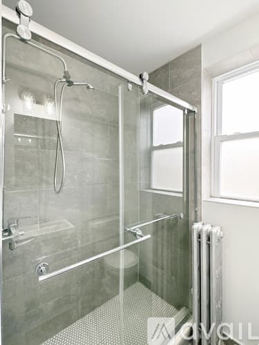 Chicago Apartment: 1521 W Sherwin Ave