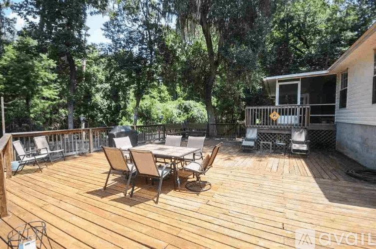 Tallahassee House: 1216 Pheasant Run Dr