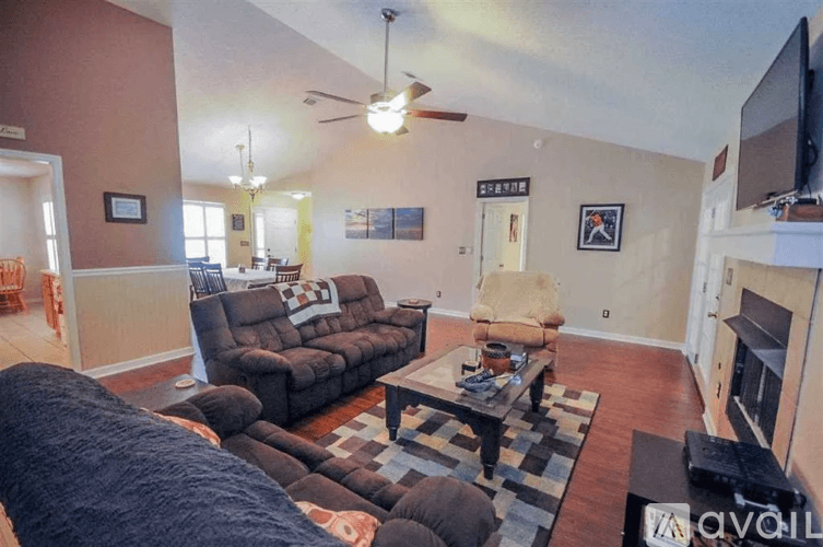Tallahassee House: 1216 Pheasant Run Dr