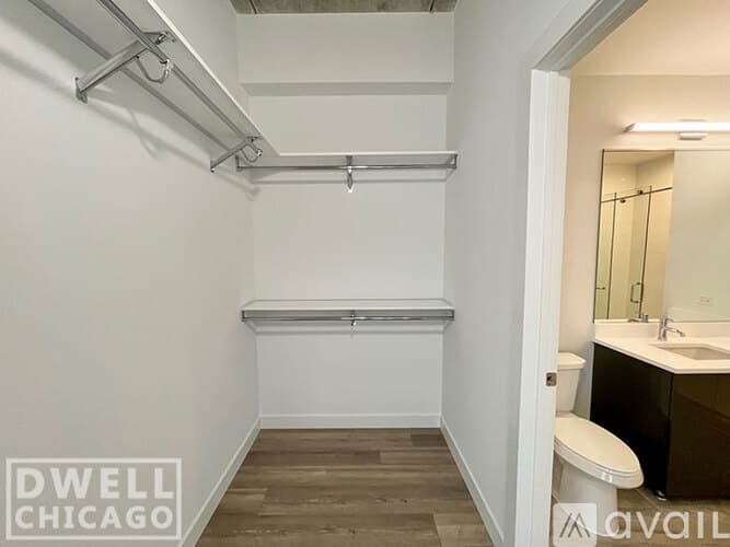 Chicago Apartment: 734 W Sheridan Rd
