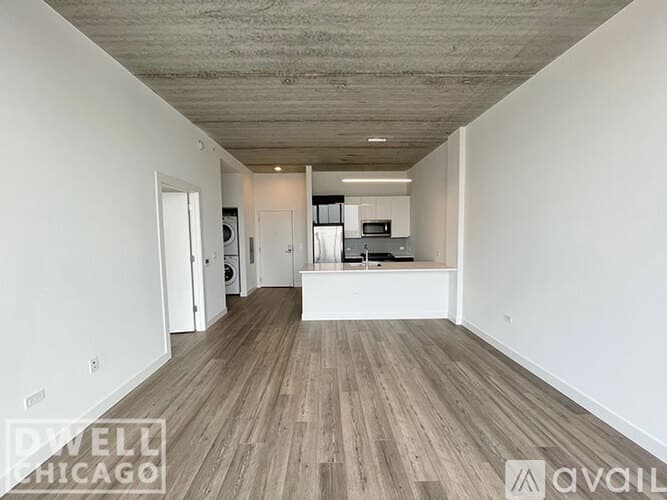 Chicago Apartment: 734 W Sheridan Rd