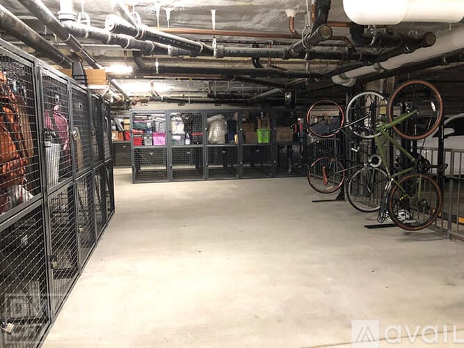 Chicago Apartment: 734 W Sheridan Rd