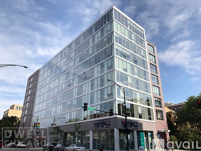 Chicago Apartment: 734 W Sheridan Rd