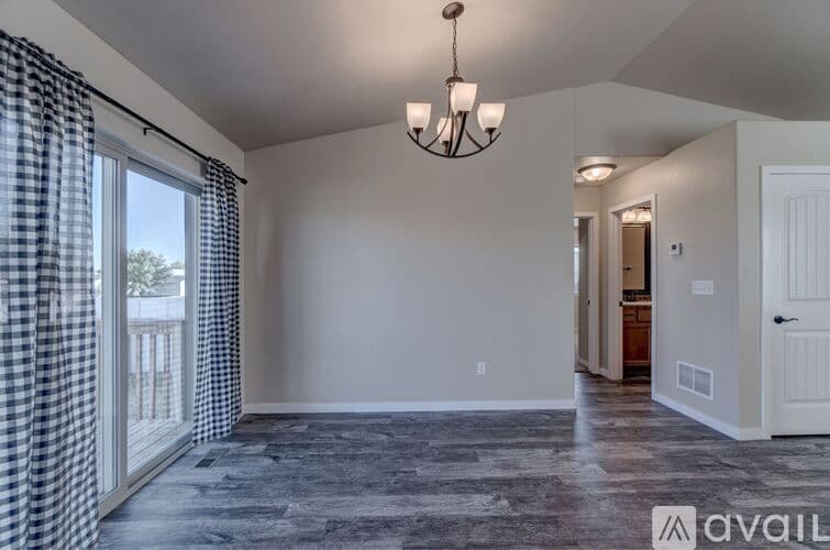 Rapid City House: 6558 Abelia St