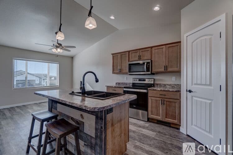 Rapid City House: 6558 Abelia St
