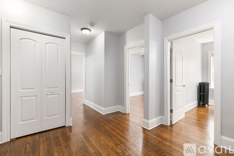 Chicago Apartment: 1611 W Juneway Terrace