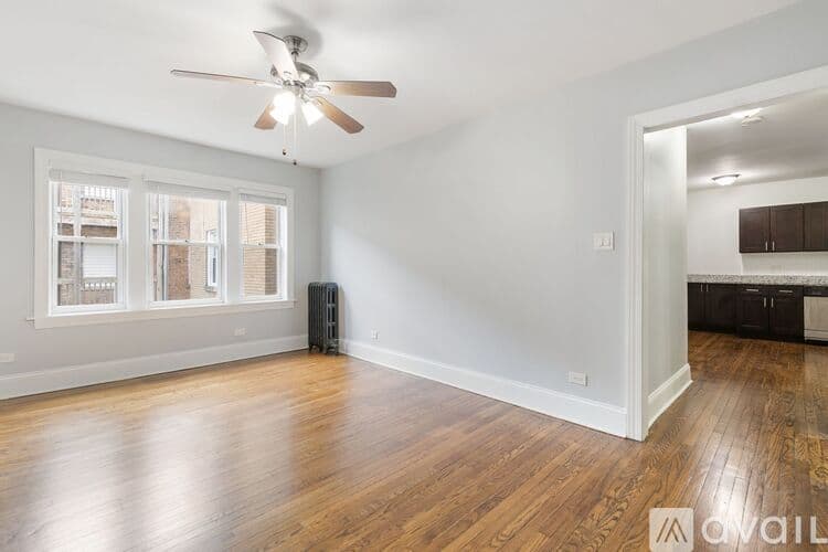 Chicago Apartment: 1611 W Juneway Terrace