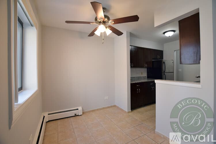 Chicago Apartment: 6001 N Kenmore Ave
