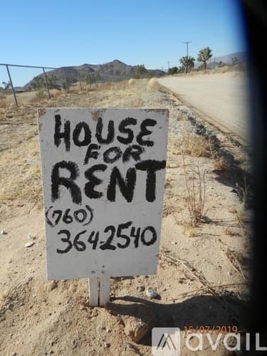 Landers Apartment: 1050 Alta Ave