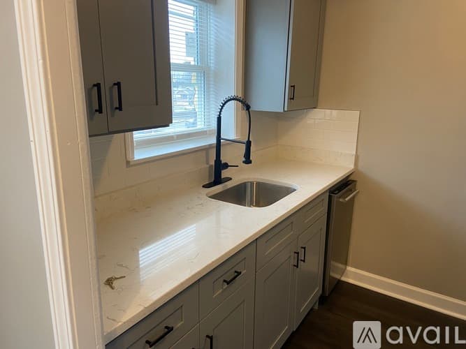 Hammond Apartment: 2435 169th St