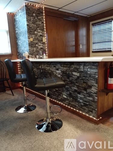 Atlanta House: 2715 Black Forest Trail Southwest