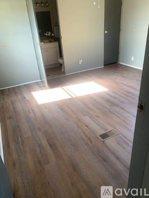 Zebulon Apartment: 802 Pilot Riley Rd
