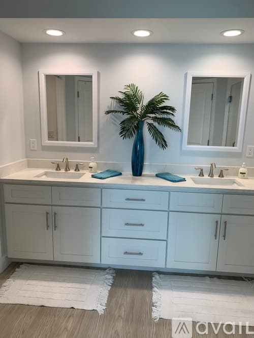 Largo Condo: 960 Starkey Rd
