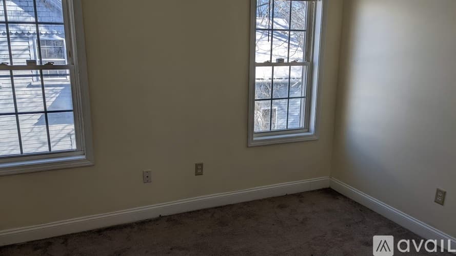 Taunton Townhome: 40 Winthrop Street