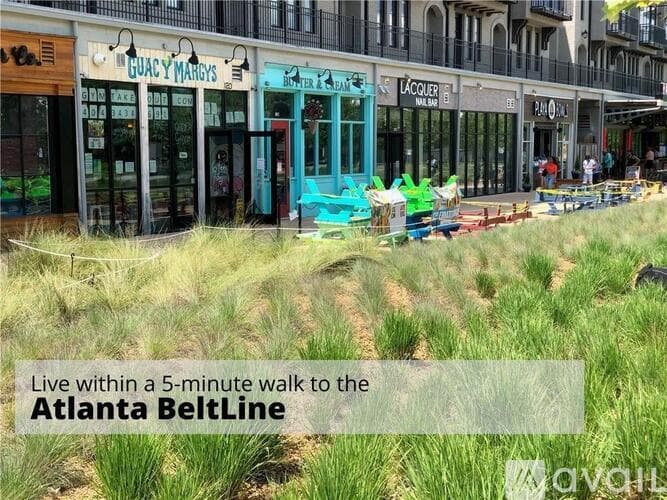 Atlanta House: 563 Parkway Drive Northeast
