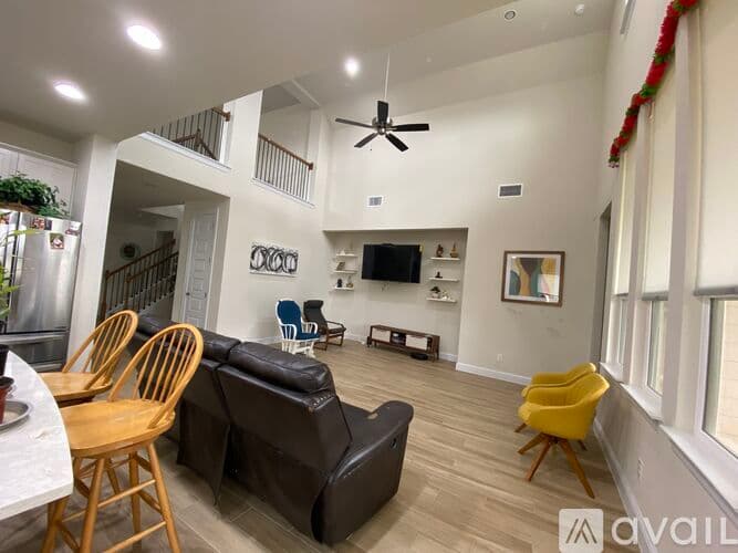 Leander House: 2324 Stampede Drive