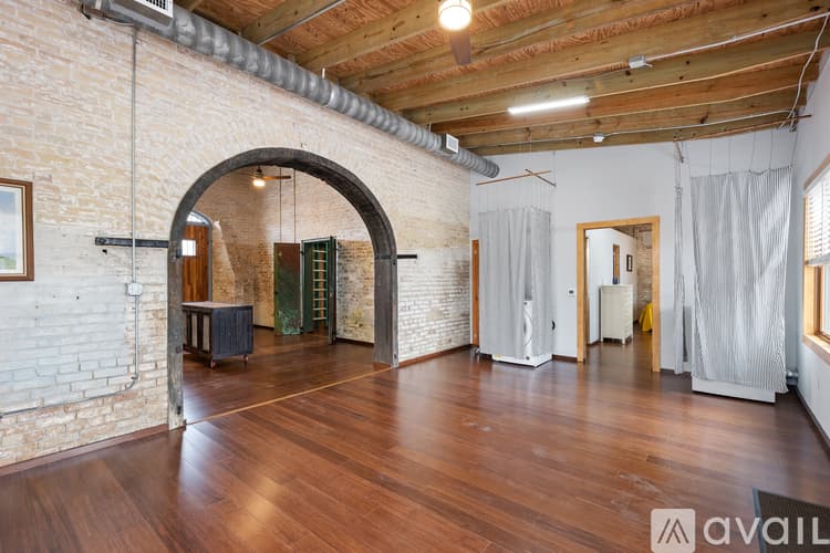 Brownsville Townhome: 1500 East Madison Street