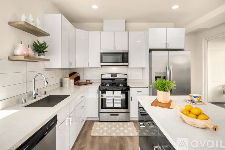 Burien Townhome: 15612 8th Avenue Southwest