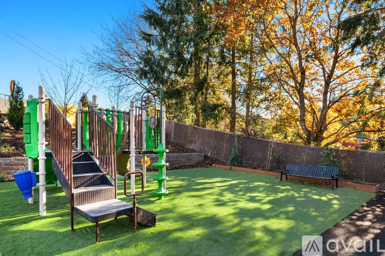 Burien Townhome: 15612 8th Avenue Southwest