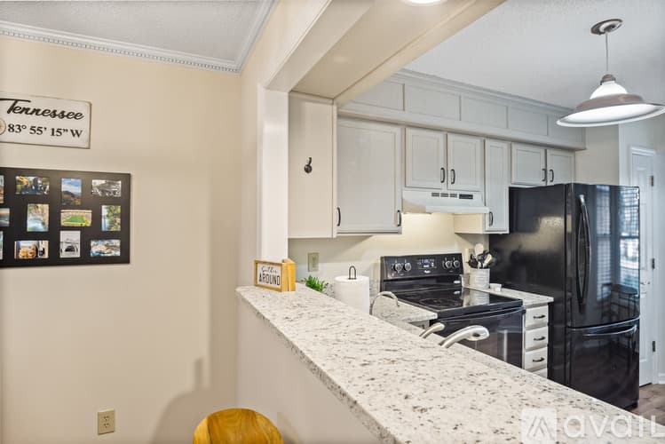 Knoxville Townhome: 10425 Raven Brook Ln