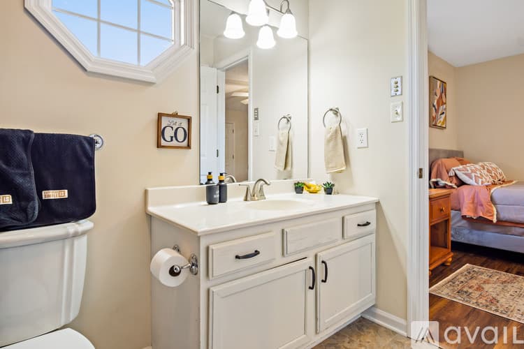 Knoxville Townhome: 10425 Raven Brook Ln