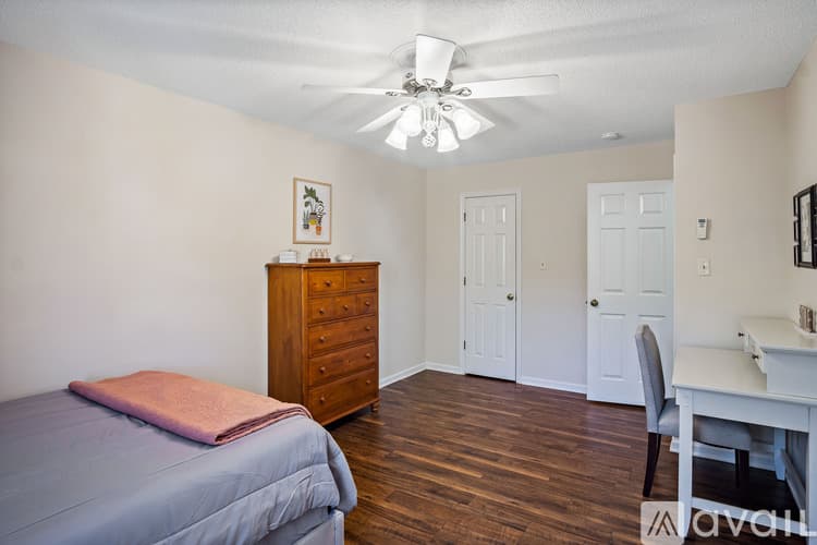 Knoxville Townhome: 10425 Raven Brook Ln