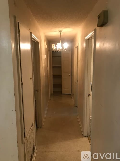 Goldsboro House: 1910 N John Ct