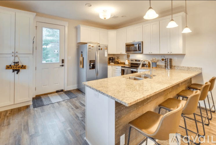 Rutherfordton House: 136 Ole Plantation Drive