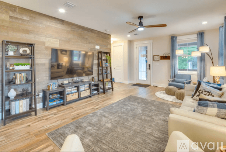 Rutherfordton House: 136 Ole Plantation Drive