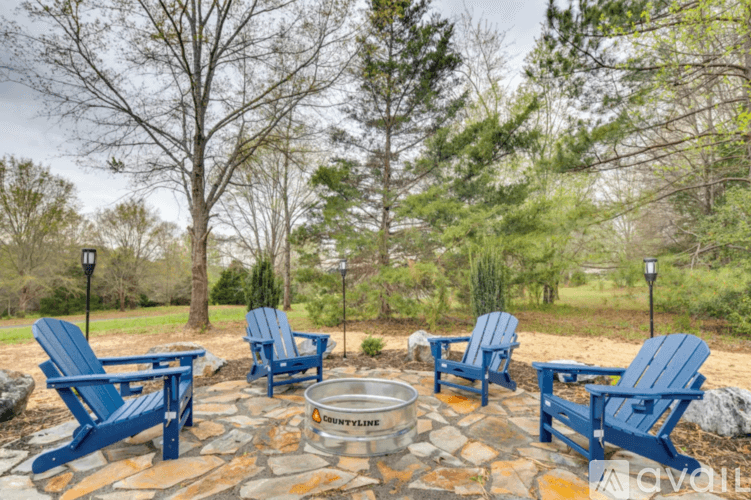 Rutherfordton House: 136 Ole Plantation Drive