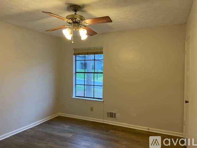 Norcross House: 1576 Spender Drive