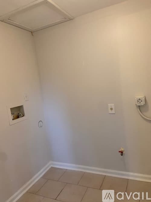 Norcross House: 1576 Spender Drive